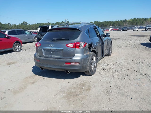INFINITI Ex Journey