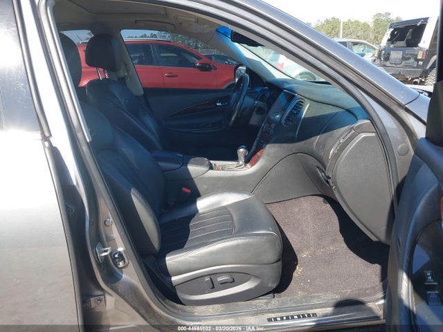 INFINITI Ex Journey