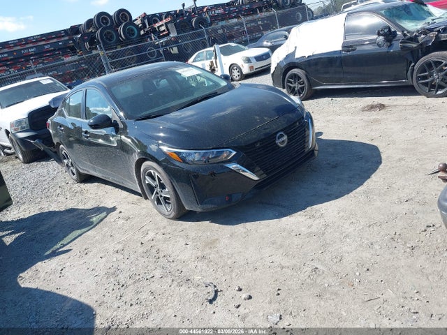 Salvage Nissan Sentra Image