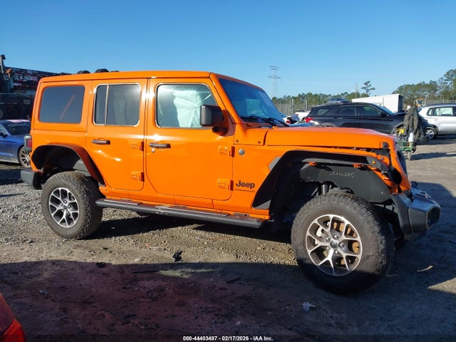 Jeep Wrangler 4-door Summit 4x4