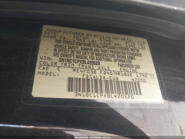 Nissan Versa 1.8s