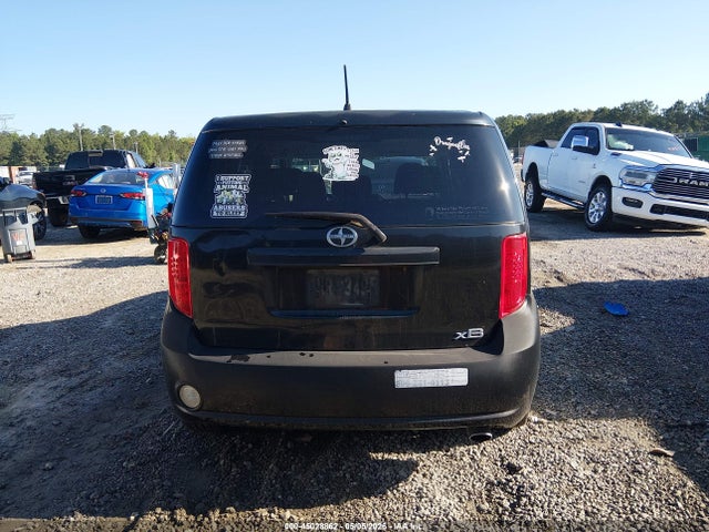 Scion xB