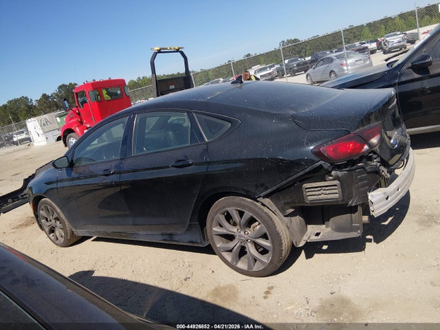 Chrysler 200 S