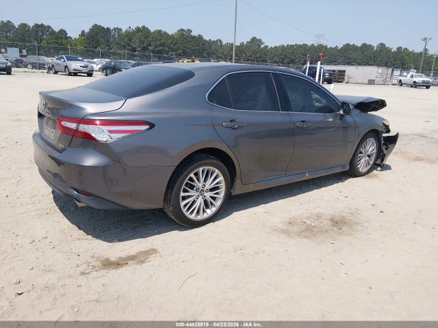 Toyota Camry Xle