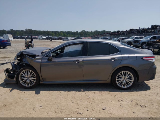 Toyota Camry Xle