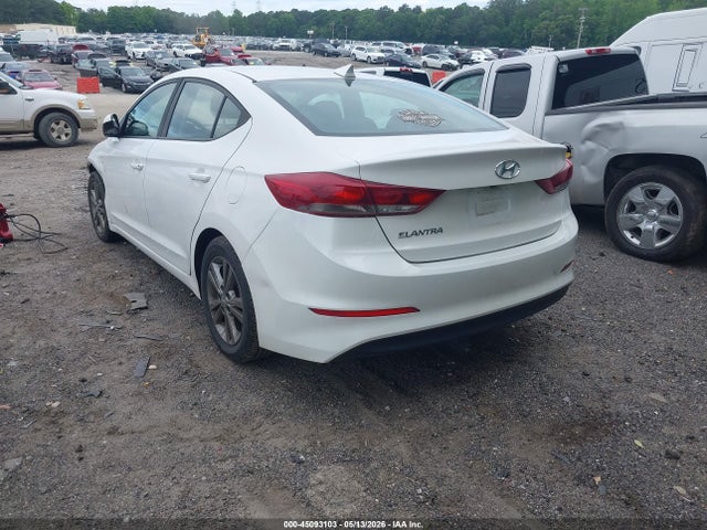 Hyundai ELANTRA Sel