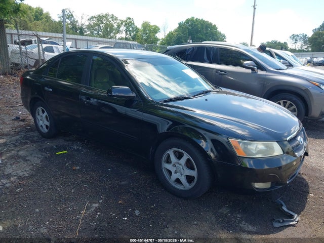 Salvage Hyundai SONATA Image