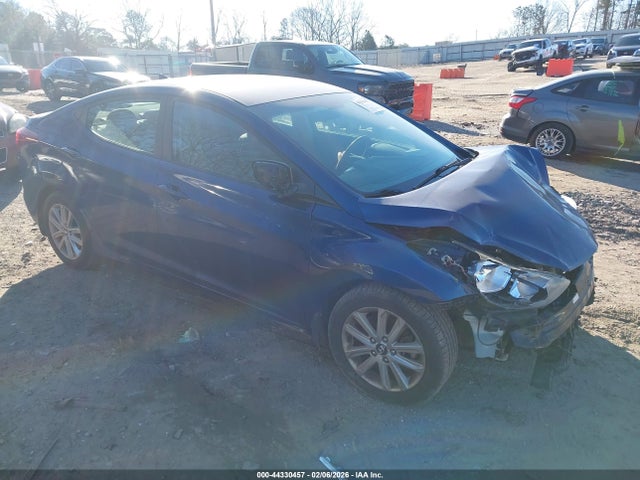 Salvage Hyundai ELANTRA Image