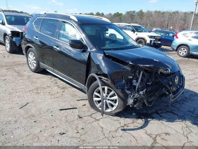 Salvage Nissan Rogue Image