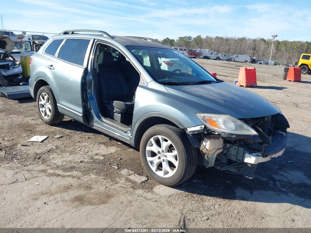 Salvage Mazda Cx Image