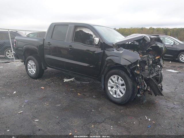 Salvage Nissan Frontier Image