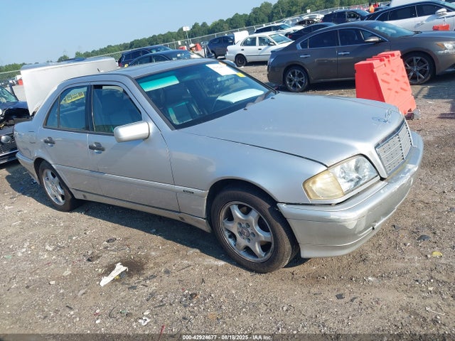 Salvage Mercedes-Benz C-Class Image