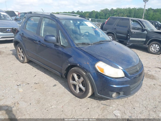 Salvage Suzuki SX4 Image