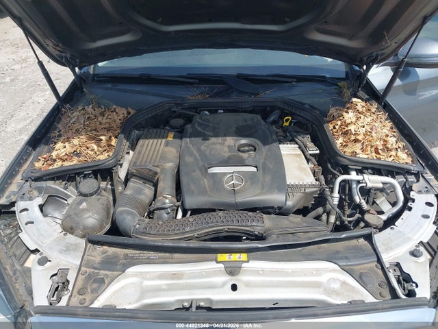 Mercedes-Benz C-Class Luxury