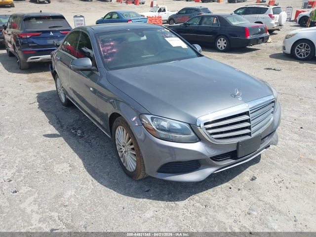 Salvage Mercedes-Benz C-Class Image