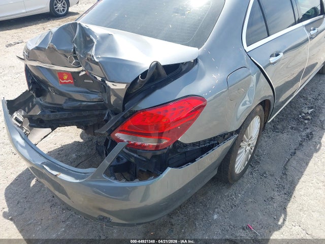 Mercedes-Benz C-Class Luxury