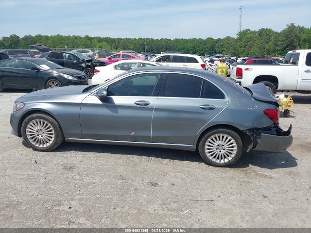 Mercedes-Benz C-Class Luxury