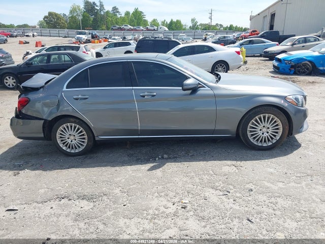 Mercedes-Benz C-Class Luxury