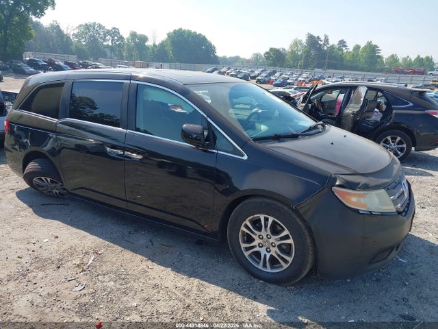 Salvage Honda Odyssey Image