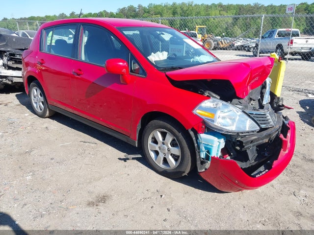 Salvage Nissan Versa Image