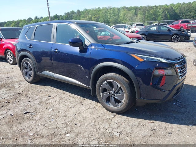 Salvage Nissan Rogue Image