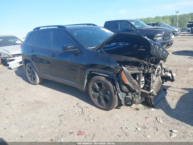 Salvage Jeep Cherokee Image