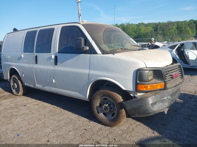 Salvage GMC Savana Image