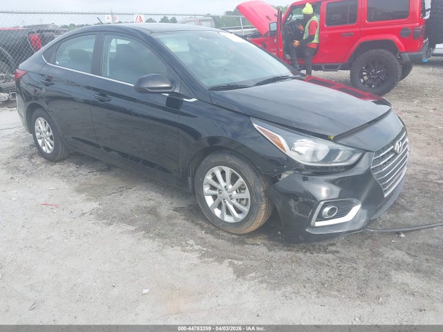 Salvage Hyundai ACCENT Image