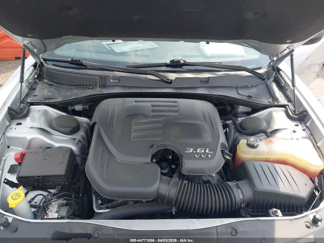 Dodge Charger Sxt