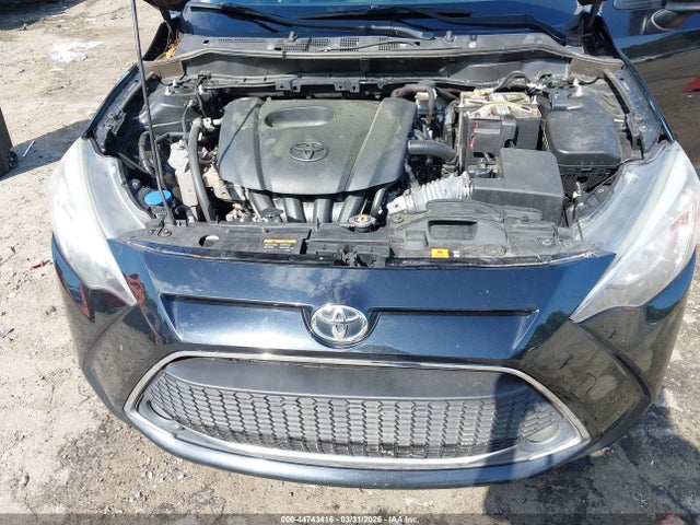 Toyota Yaris Le