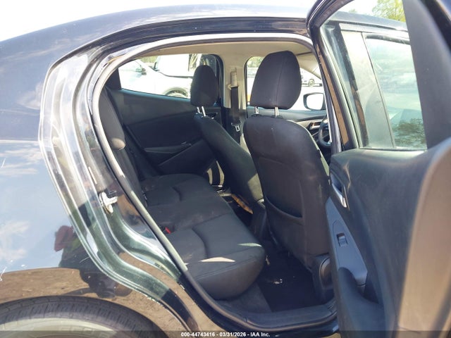 Toyota Yaris Le