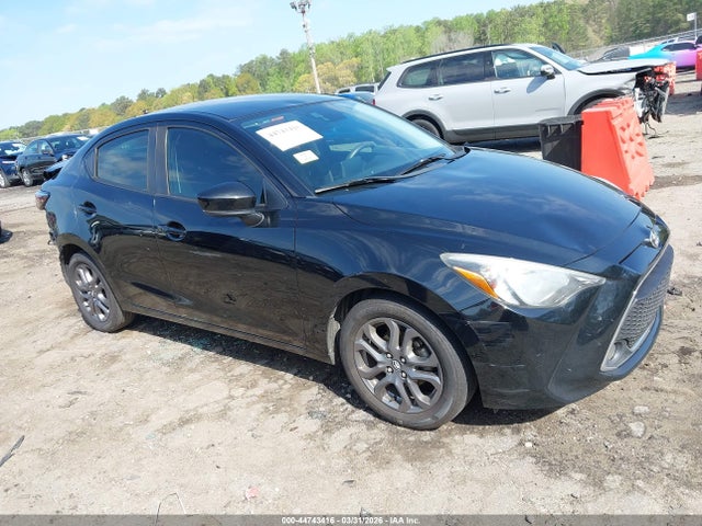 Toyota Yaris Le