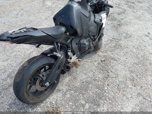 Honda Cbr1000 Ra
