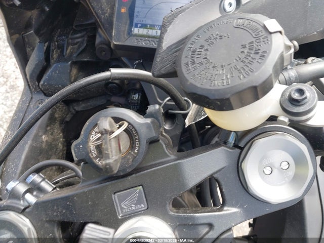 Honda Cbr1000 Ra