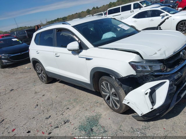 Salvage Volkswagen Taos Image