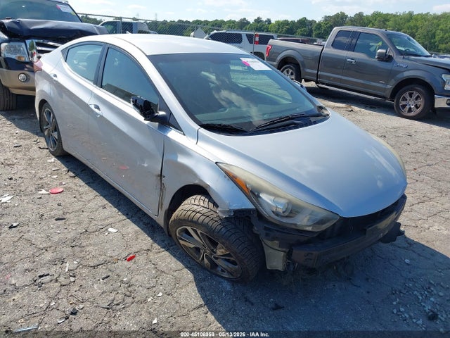 Salvage Hyundai ELANTRA Image