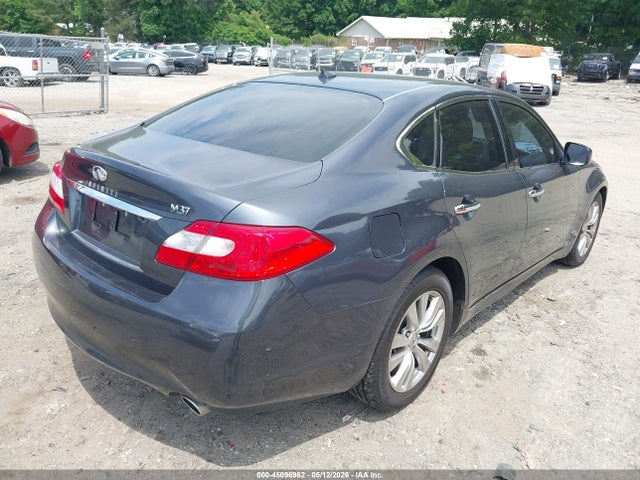 INFINITI M37