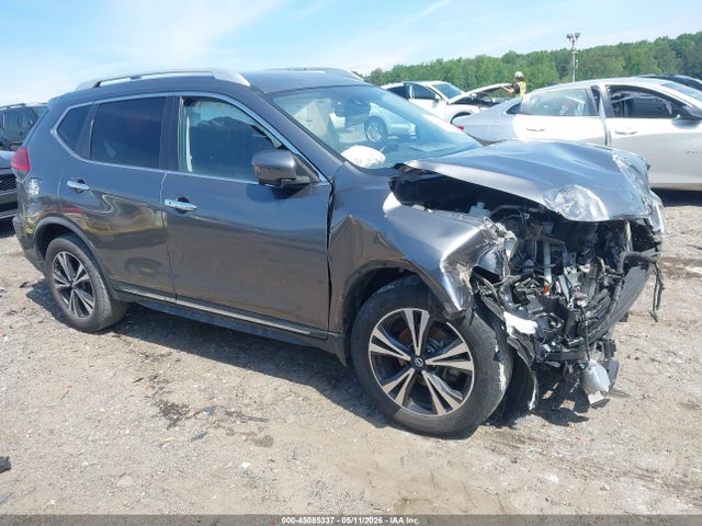 Salvage Nissan Rogue Image
