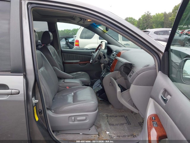 Toyota Sienna Xle Limited
