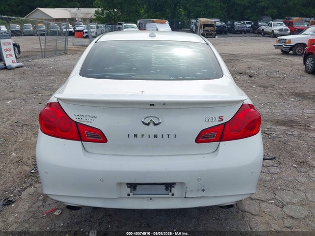 INFINITI G37 Journey