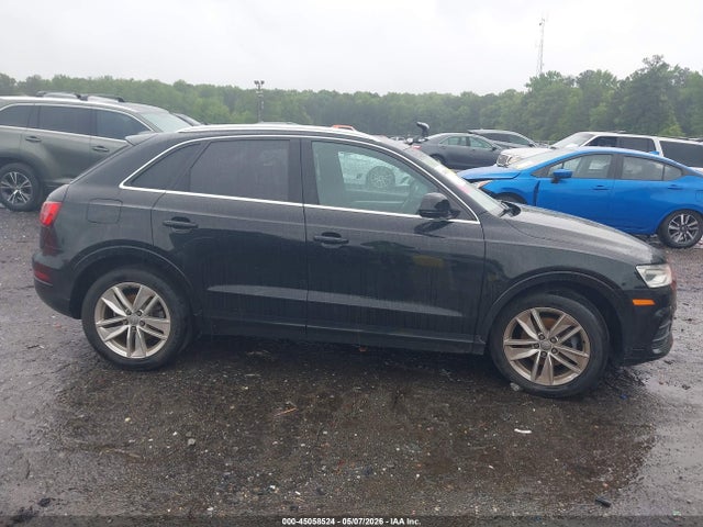 Audi Q3 2.0t Premium Plus