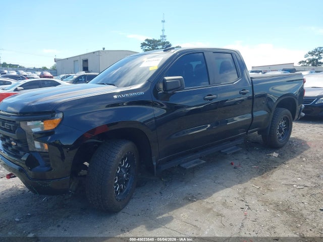 Chevrolet Silverado 1500 2wd  Standard Bed Custom