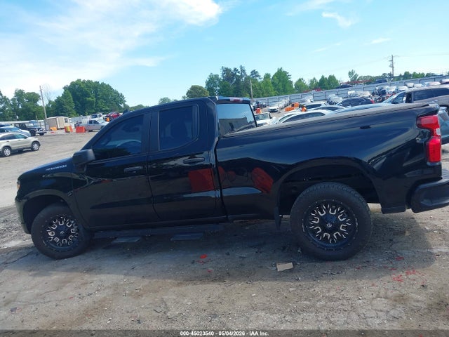 Chevrolet Silverado 1500 2wd  Standard Bed Custom
