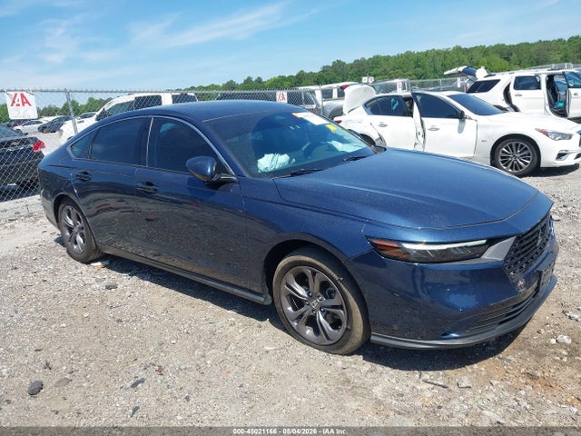 Salvage Honda Accord Image