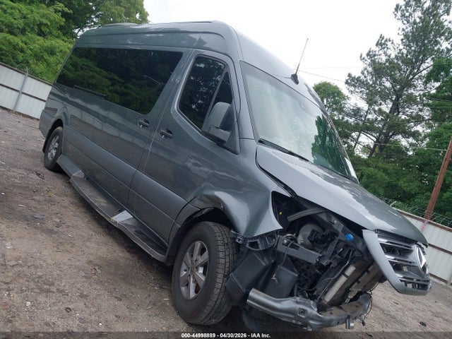 Mercedes-Benz Sprinter 2500 High Roof V6