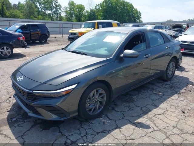 Hyundai ELANTRA Sel