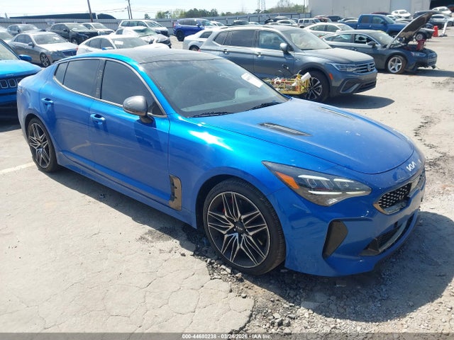 Salvage Kia Stinger Image