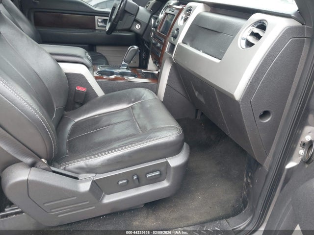 Ford F-150 Lariat