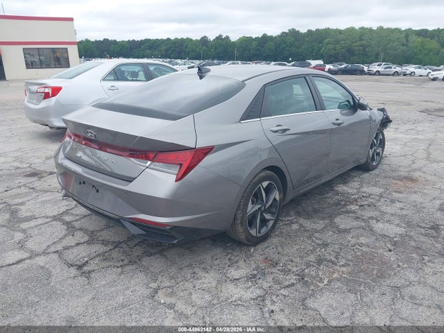 Hyundai ELANTRA Sel