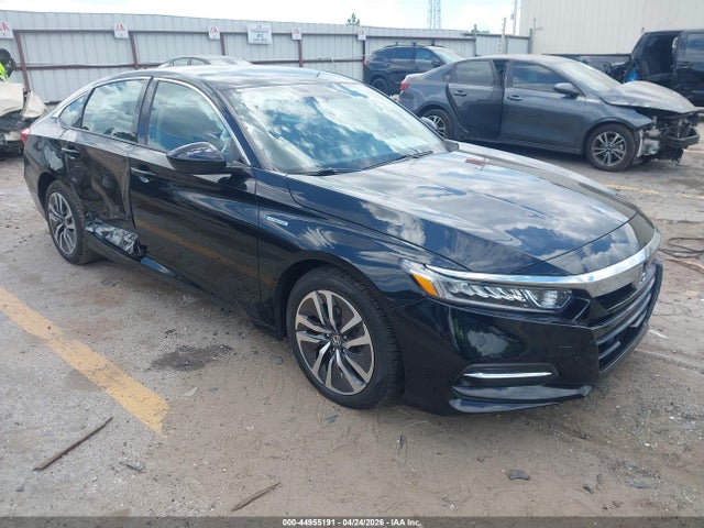 Salvage Honda Accord Image